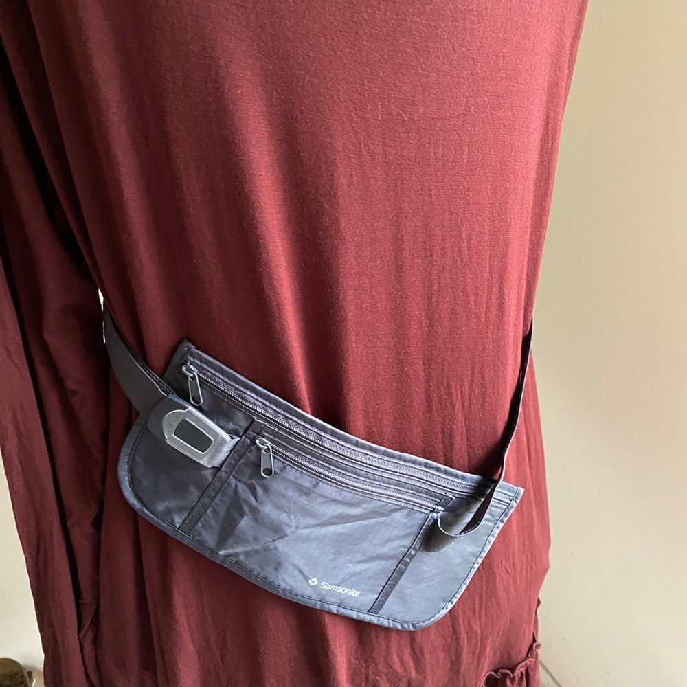 Samsonite Security hidden Waist Belt travel wallet accessory in Gray